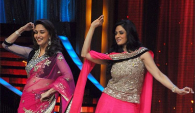 Madhuri Dixit, Sridevi create history on ‘Jhalak Dikhhla Jaa’!